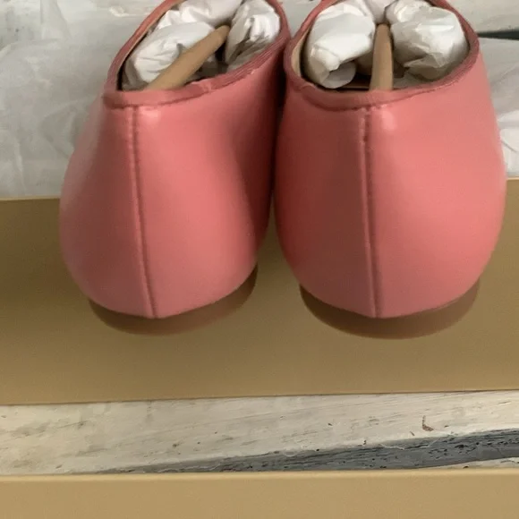 Michael Kors Nori Leather Ballet Flat Women's size 6.0 - Picture 7 of 9